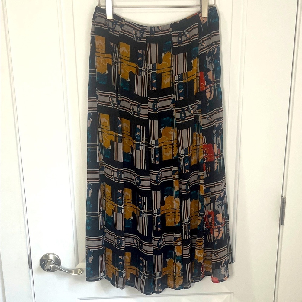 Christopher & Banks Abstract Print Midi Skirt - Size Small